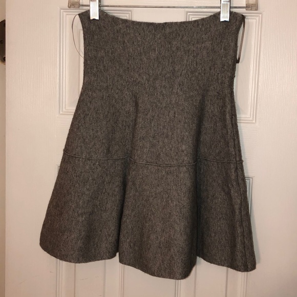 Zara Dresses & Skirts - Zara knit grey skirt